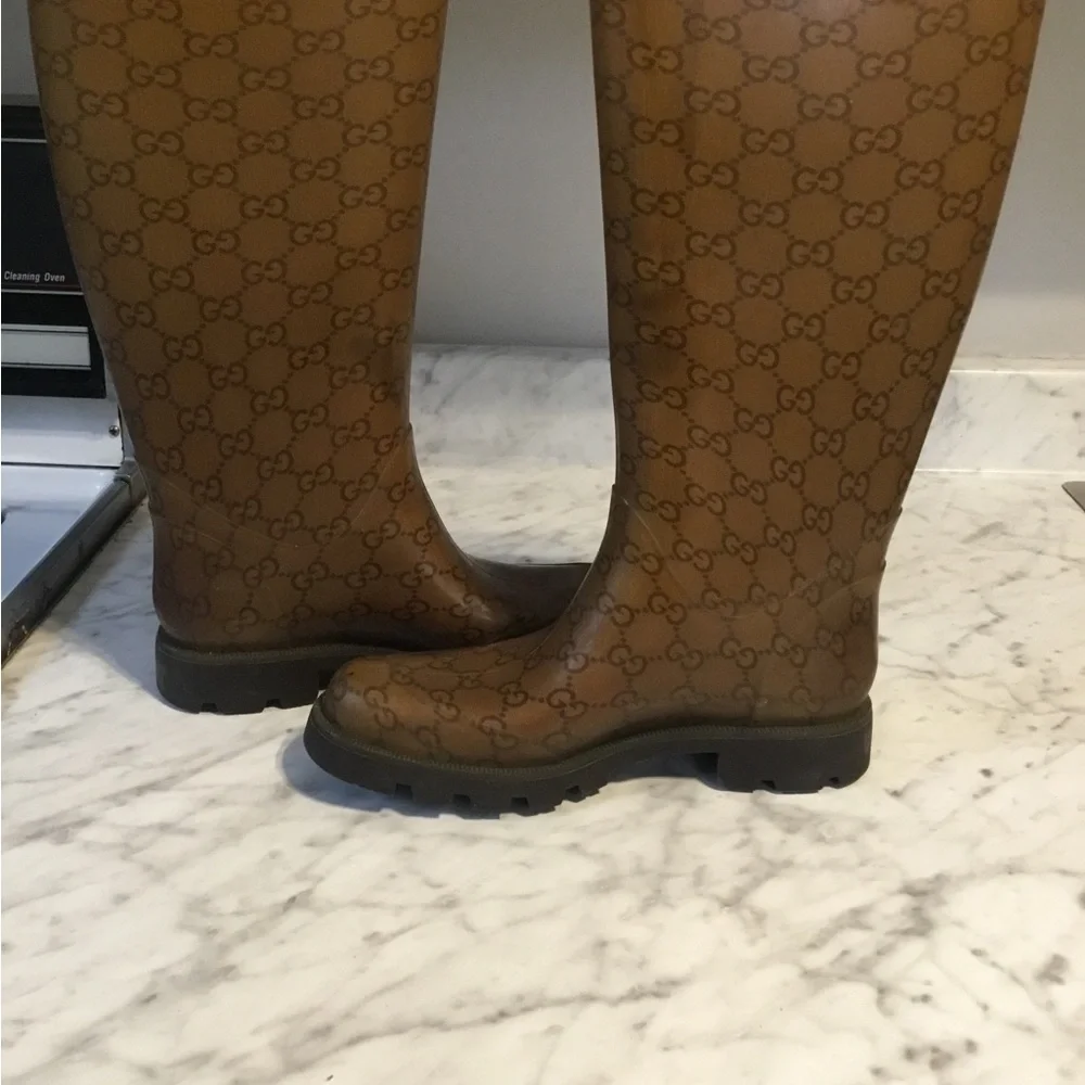 Authentic Gucci Brown Monogram Rain Boots for Women SZ 35